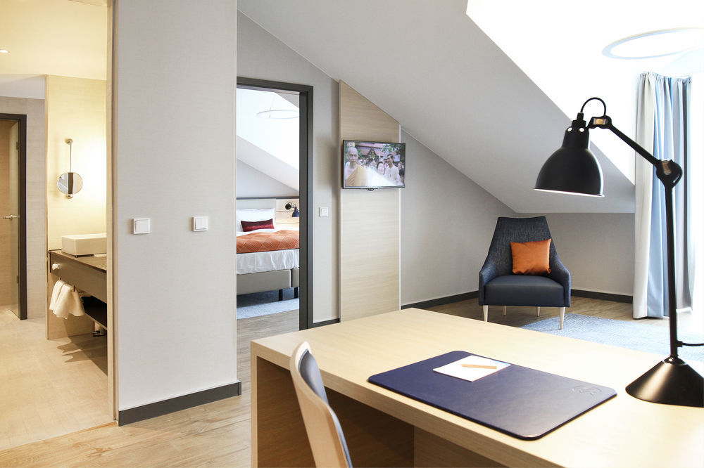 Hafenhotel Meereszeiten Heiligenhafen Bagian luar foto