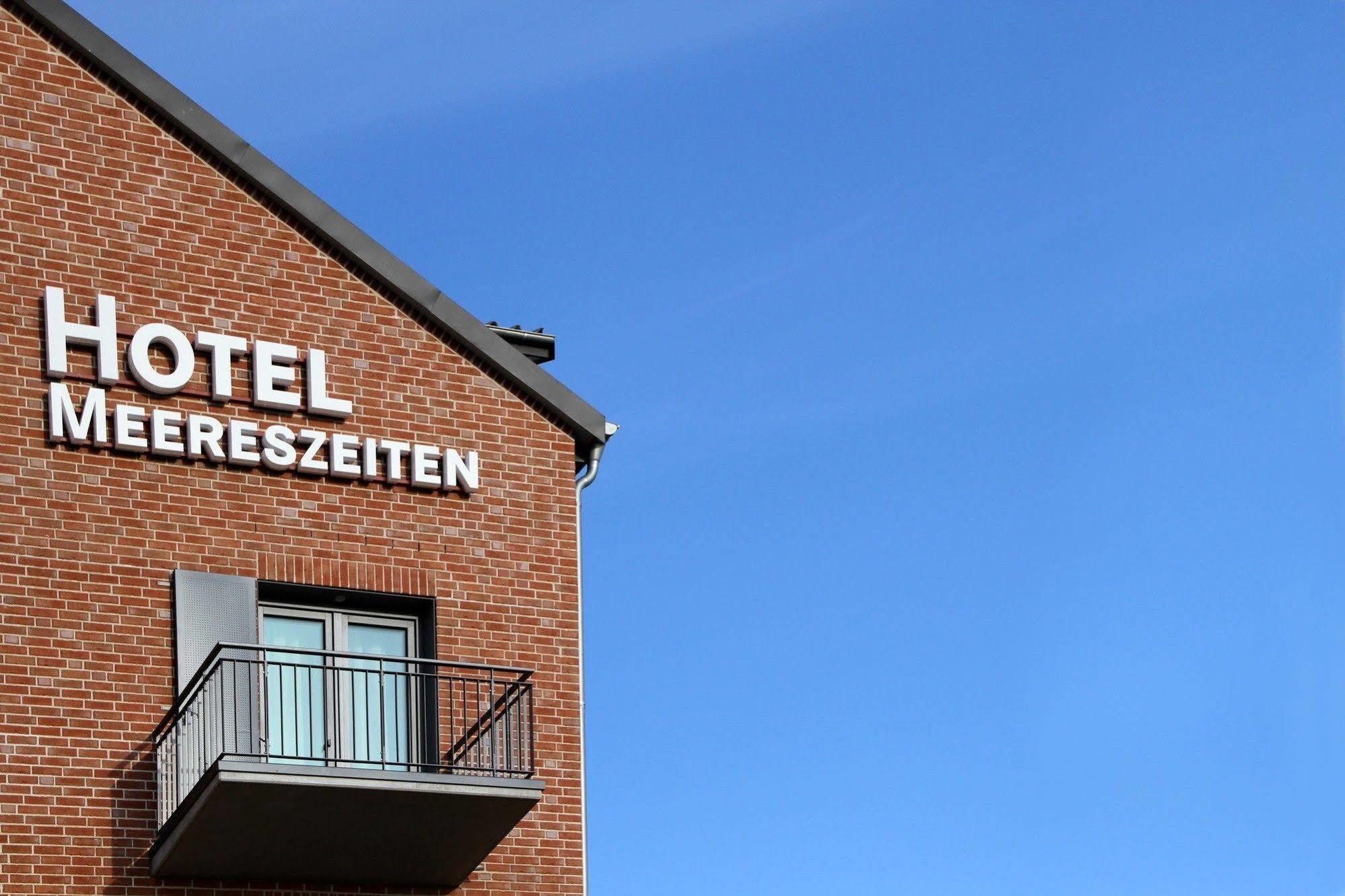 Hafenhotel Meereszeiten Heiligenhafen Bagian luar foto