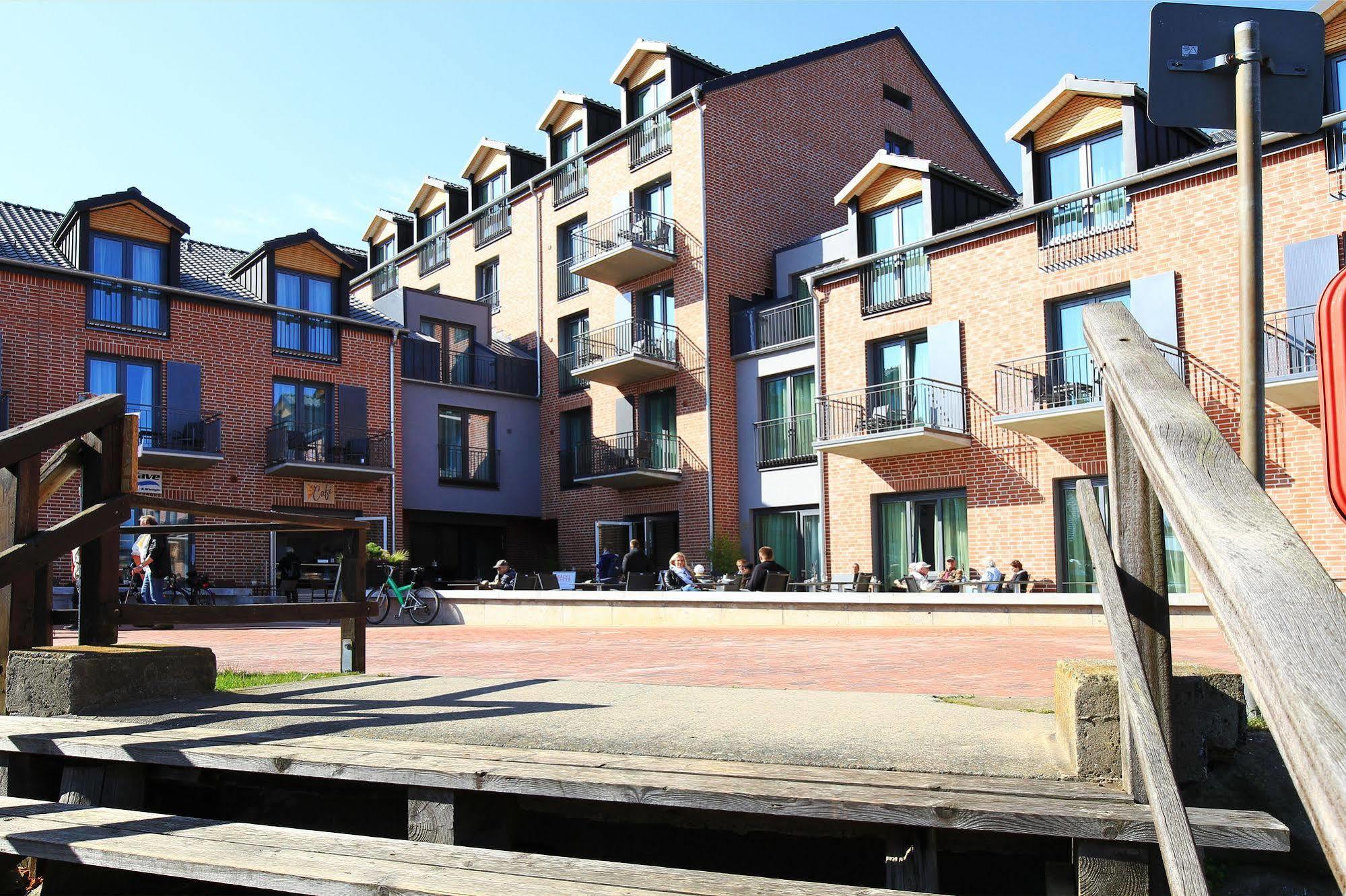 Hafenhotel Meereszeiten Heiligenhafen Bagian luar foto